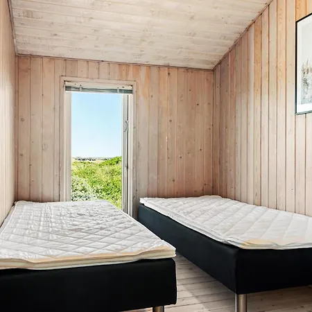 Feriehus 3 Bedroom Stunning In *