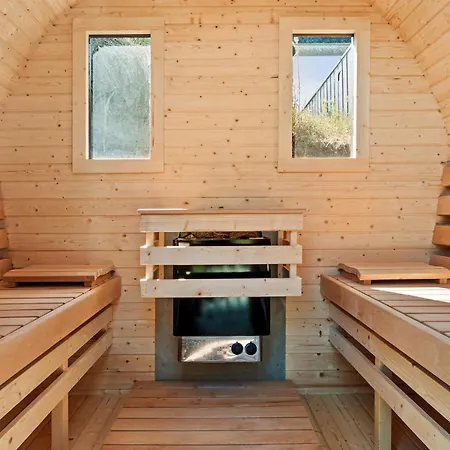Holiday home Gorgeous In With Sauna *