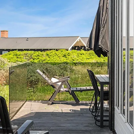 3 Bedroom Stunning In Holiday home Lokken