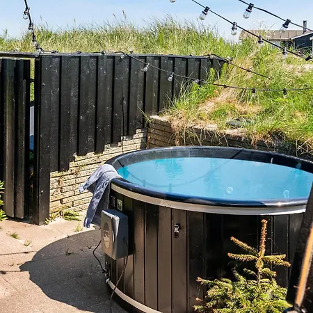 Gorgeous In With Sauna Holiday home Lokken