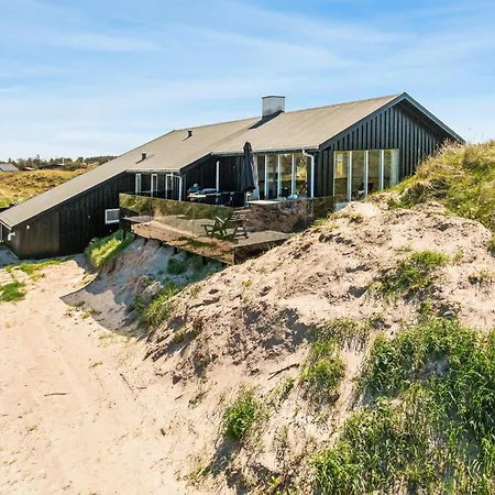 3 Bedroom Stunning In Holiday home *