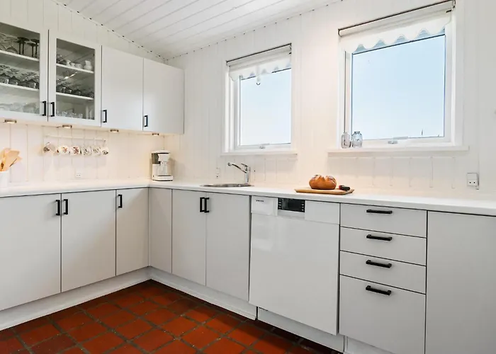 3 Bedroom Stunning In *