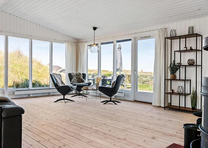 3 Bedroom Stunning In בית נופש *
